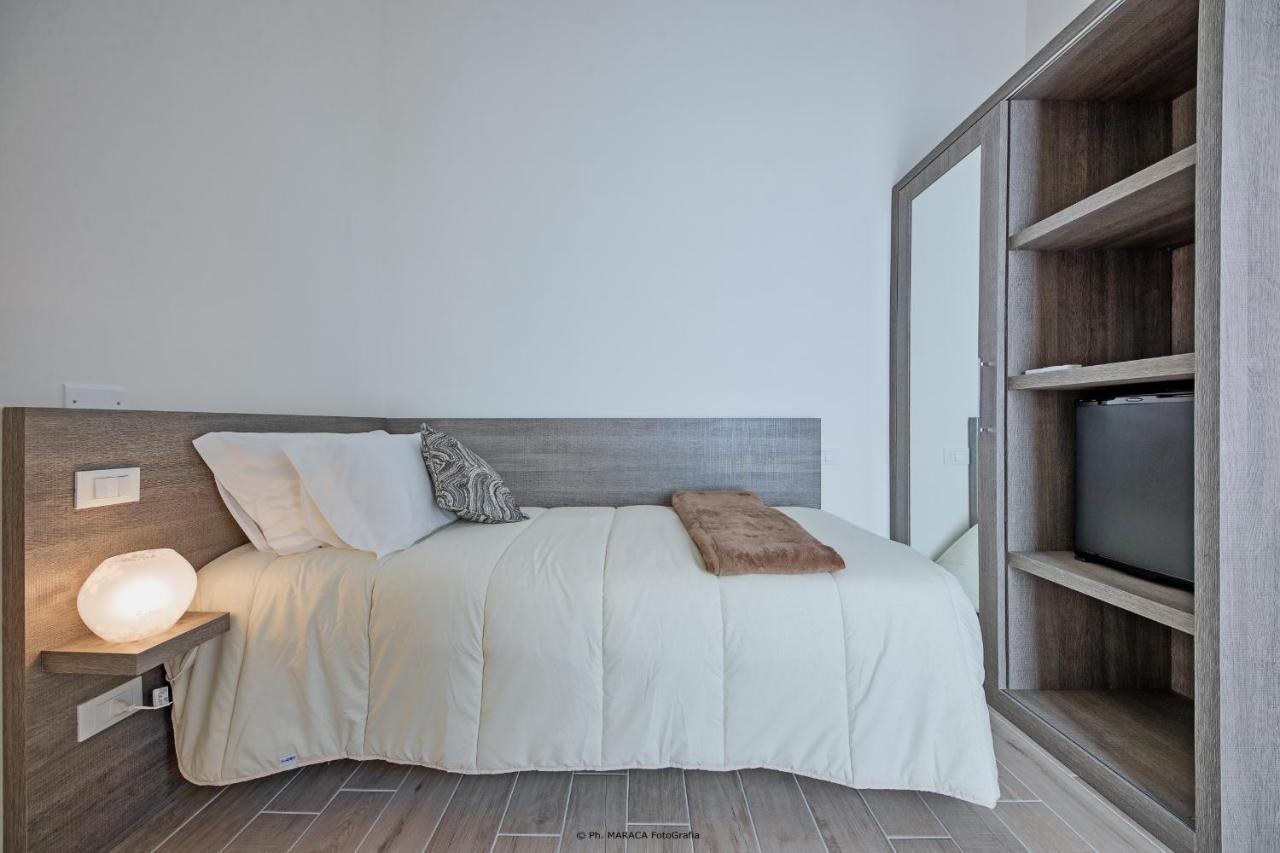 Hotiday Room Collection - Lecce Gianmarti Suite Экстерьер фото