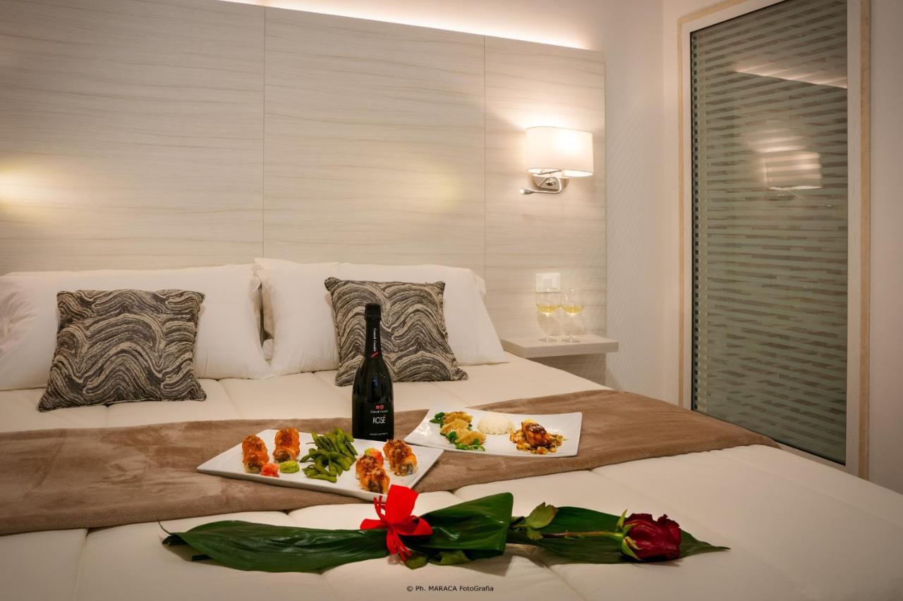 Hotiday Room Collection - Lecce Gianmarti Suite Экстерьер фото