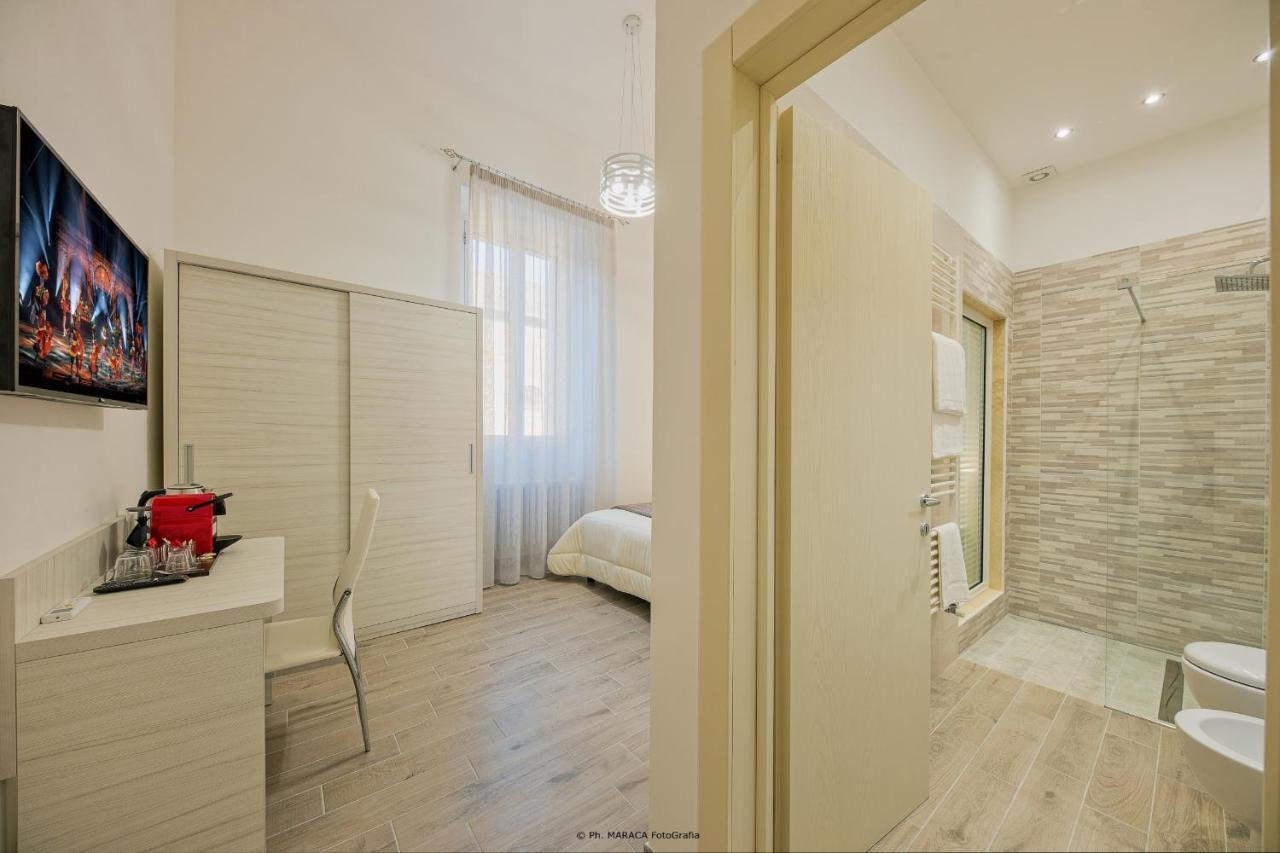 Hotiday Room Collection - Lecce Gianmarti Suite Экстерьер фото